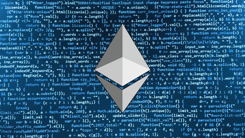 Логотип ether на синем фоне с множеством двоичных кодов (эфир, ethereum, криптовалюта, блокчейн, технология)