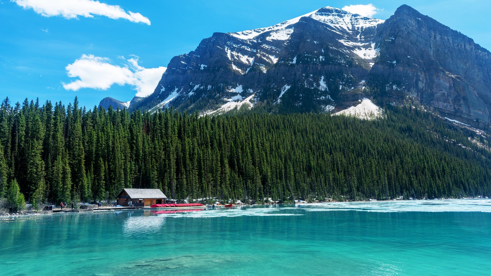 Арабская хижина на берегу озера с горой на фоне (озеро луиза, lake louise, гора, пейзаж, дикая природа)