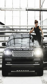 model, range rover