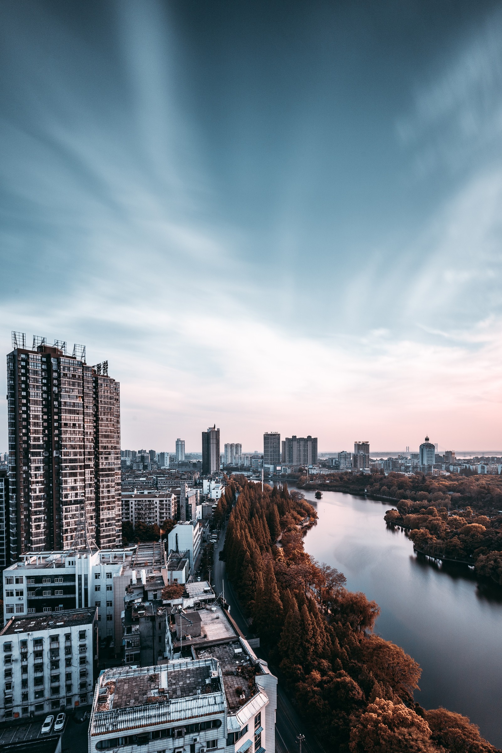 Скачать обои городской пейзаж, город, городская территория, метрополия, дневное время