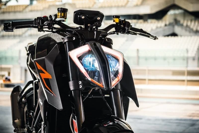 KTM Duke: Das Mutige Naked-Motorrad mit Auffälligem LED-Scheinwerfer