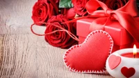 Regalo romántico para el Día de San Valentín con rosas y decoración de corazones