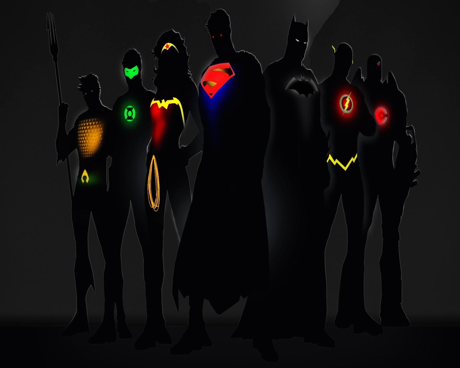 Batman, green lantern, and superman standing in a line (aquaman, batman, green lantern, superman, wonder woman)