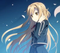 Asuna Yuuki en un momento sereno, representada con cabello rubio fluido y una expresión cautivadora contra un fondo azul tranquilo.