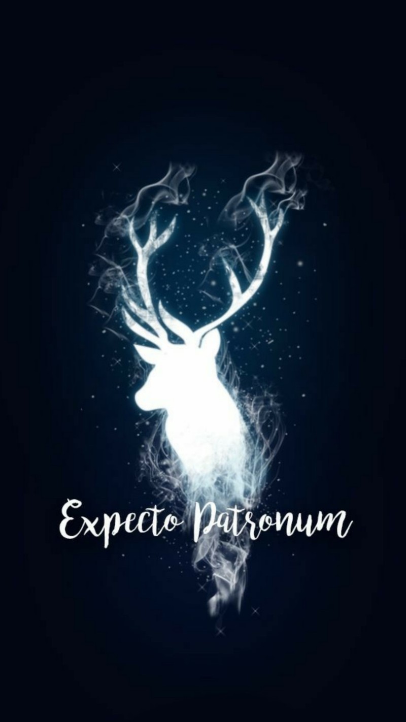 Белый олень с дымом, выходящим из его рогов (гарри поттер, harrypotter, патронус, patronus, экспектопатронум)