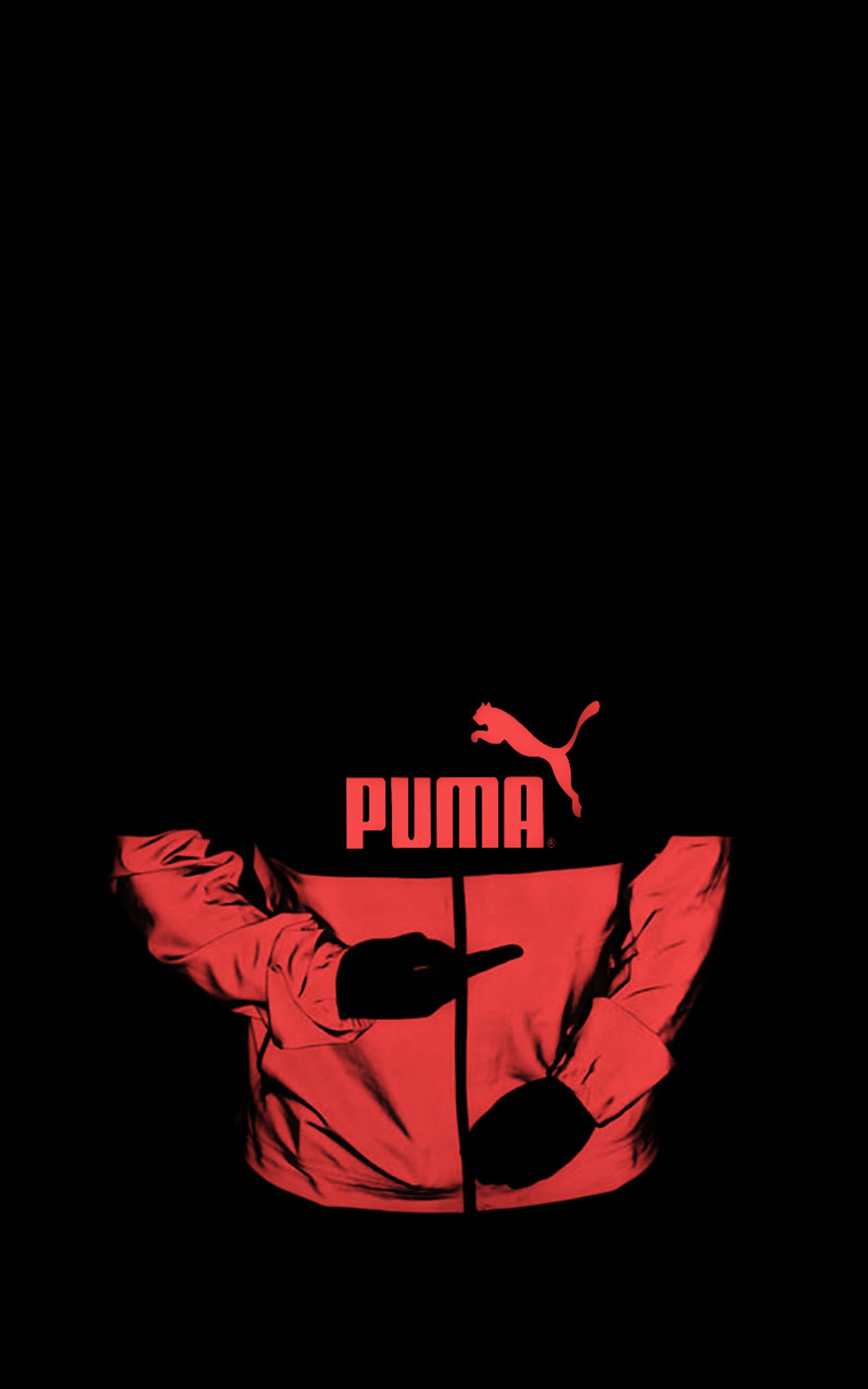 Um close de uma pessoa vestindo uma jaqueta com capuz (esporte, puma, esportes)