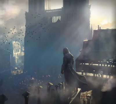 Un assassin vêtu d'une cape surplombe un paysage parisien animé, avec Notre Dame silhouettée contre un ciel brumeux et des oiseaux prenant leur envol.