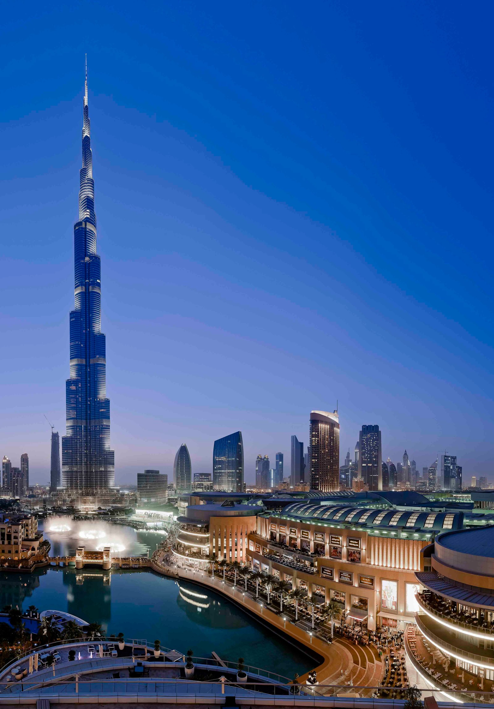 the dubai mall, city, skyscraper, landmark, metropolis wallpaper