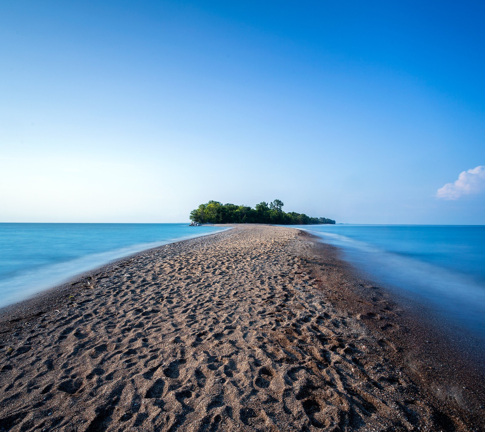 Lade insel, einsam Hintergrund herunter