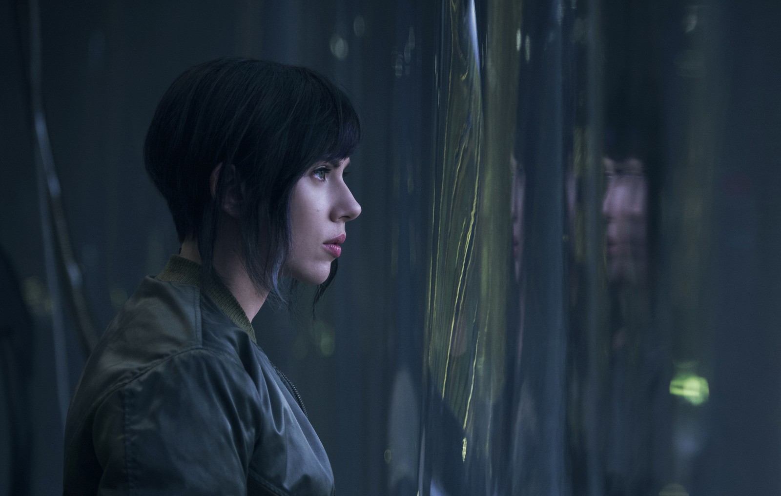 Ghost girl looking at herself in a mirror (ghost in the shell, motoko kusanagi, science fiction, darkness, human)