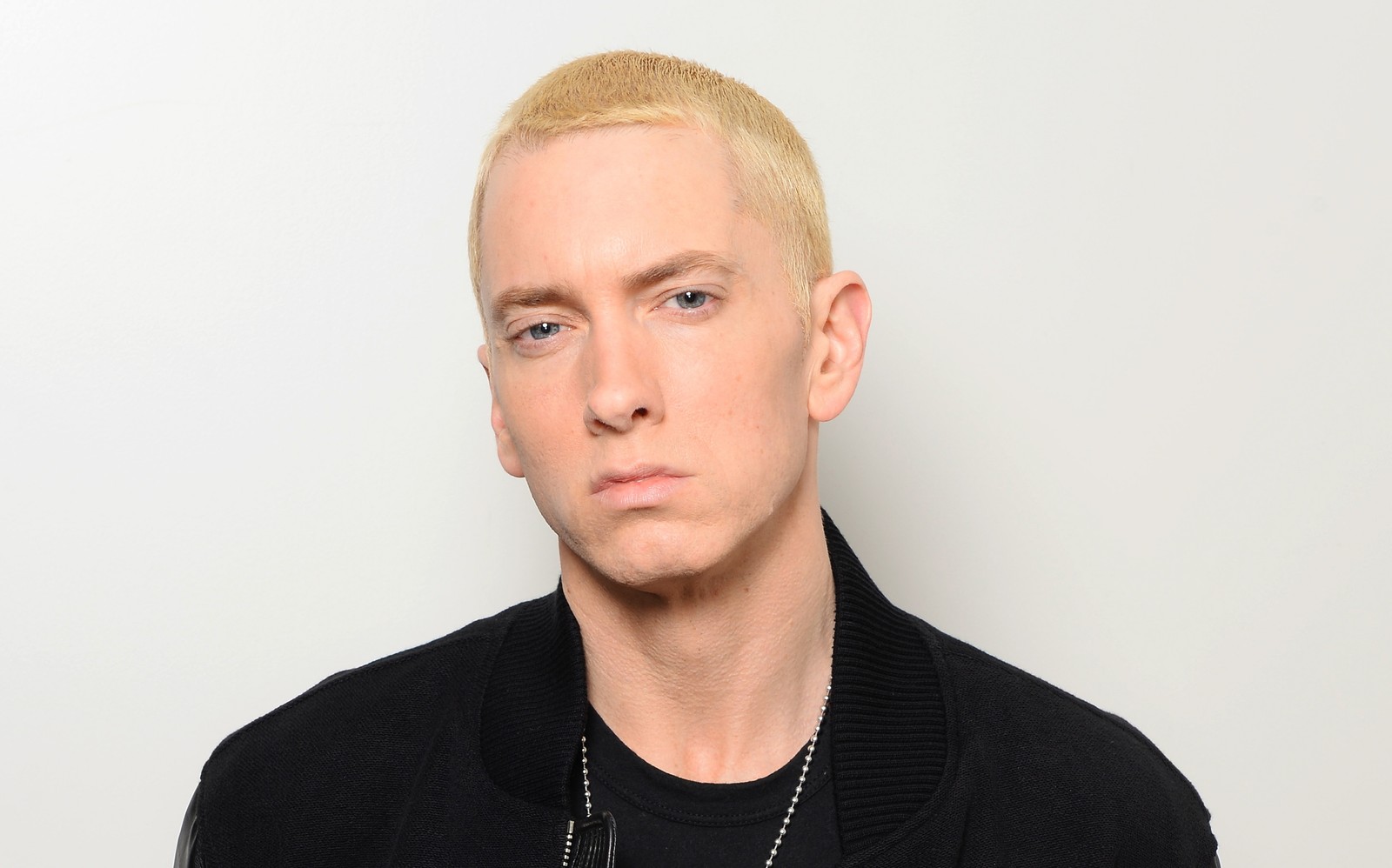 Скачать обои эминем, eminem, рэпер, хип хоп музыка, подбородок