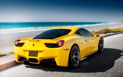 Deslumbrante Ferrari 458 Berlinetta amarelo estacionado perto de uma praia pitoresca, exibindo seu design elegante e apelo de luxo.