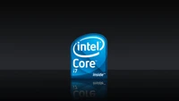 Logo de Intel Core i7 sobre un fondo oscuro