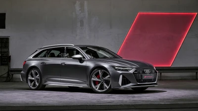 2020 Audi RS 6 Avant: Rendimiento negro elegante con elementos de diseño audaces