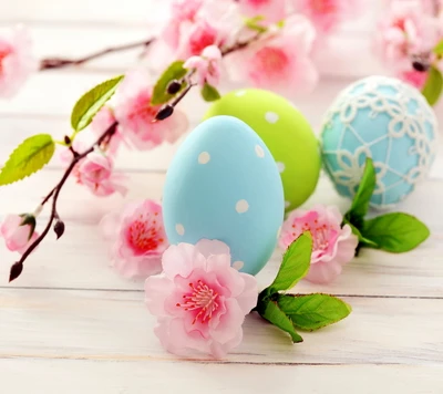 Ovos de Páscoa delicados cercados por flores de primavera