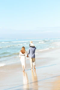 Familientag am Strand: Erinnerungen am Meer schaffen