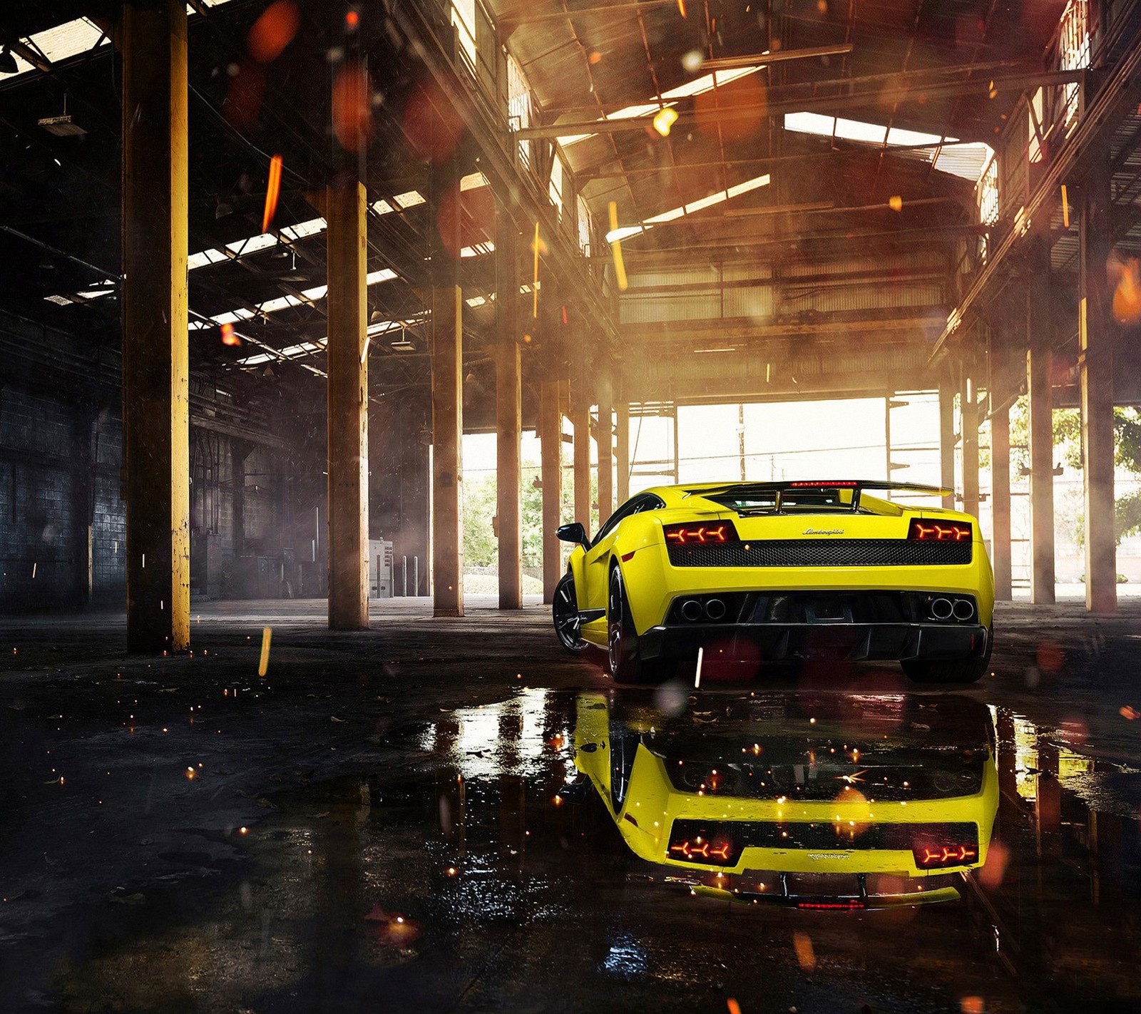 Un coche deportivo amarillo en un almacén con un reflejo en el suelo (coche, hd, lamborghini gallardo, amarillo)