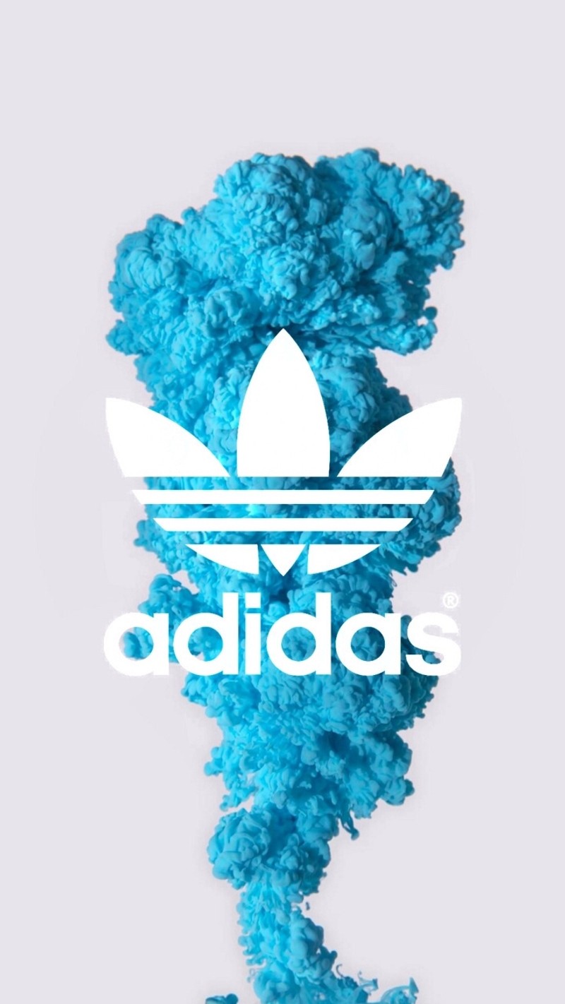 Логотип adidas на облаке синего дыма (негативные эффекты adidas, спецэффекты)