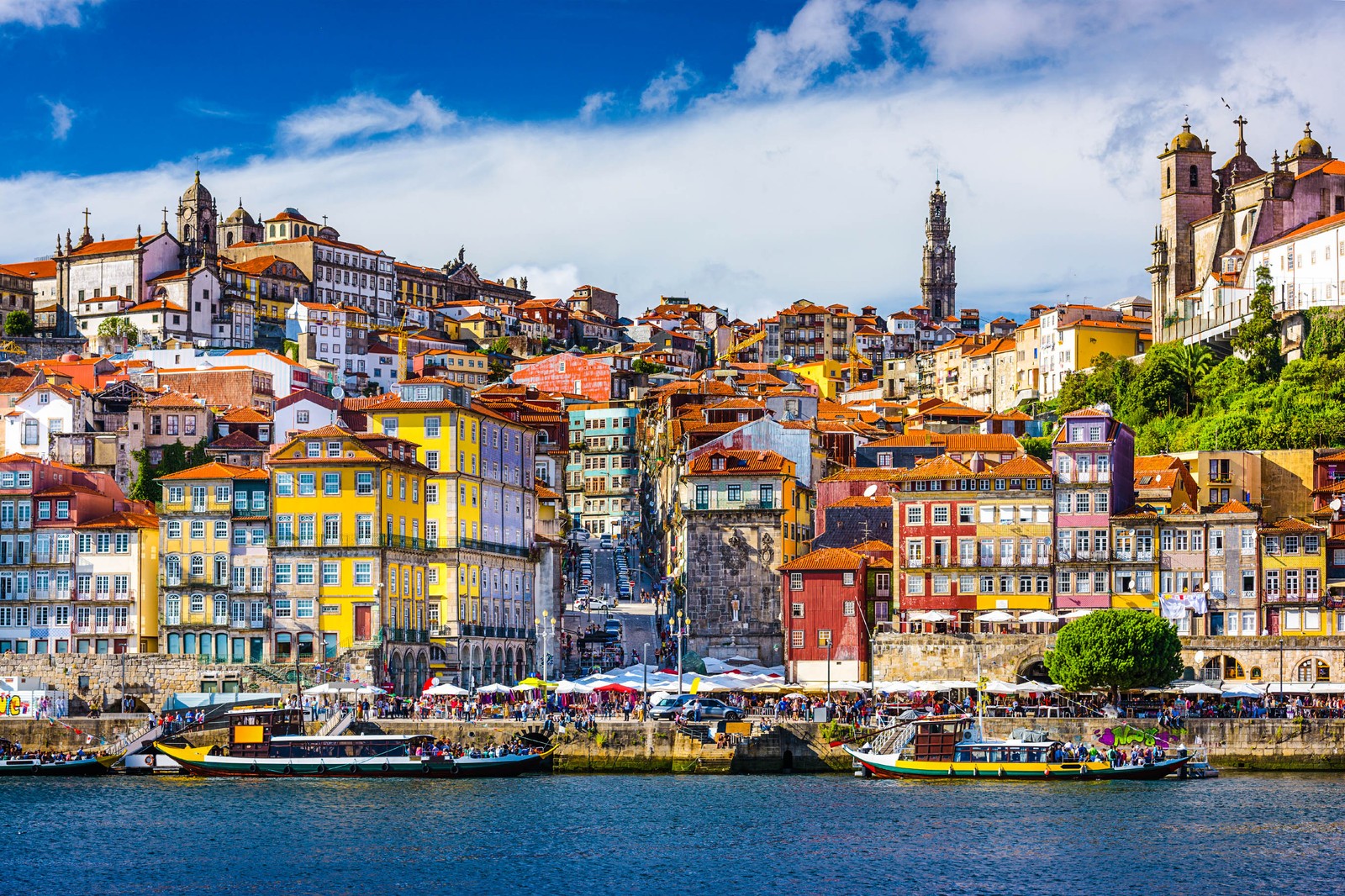 Vista da cidade velha do porto, portugal (cidade, porto, via navegável, paisagem urbana, vinho)