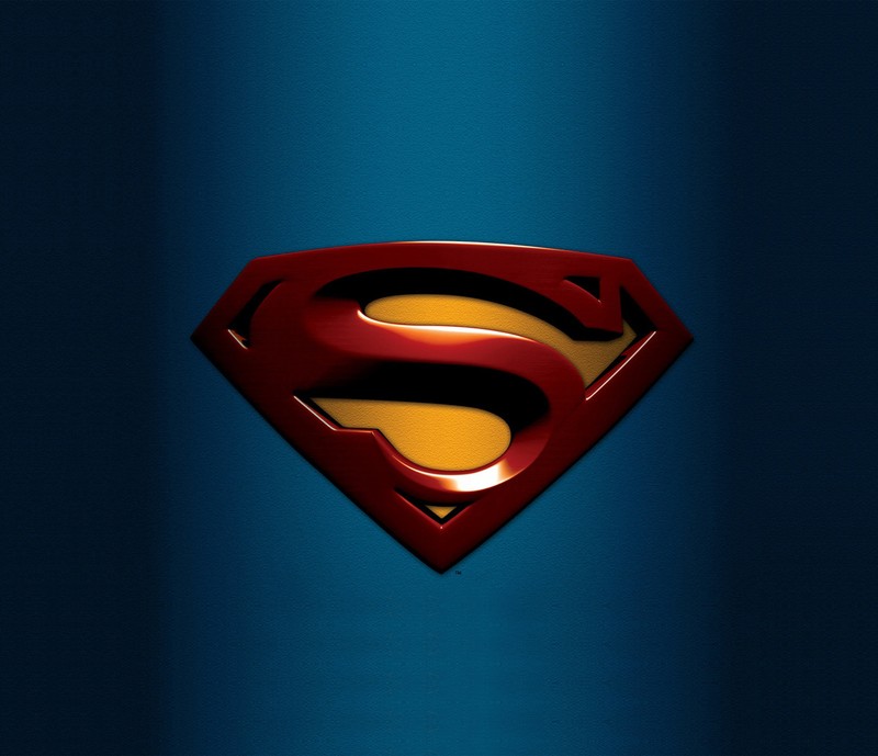 Близкий план логотипа супермена на синем фоне (супермен, superman, superman wallpaper)