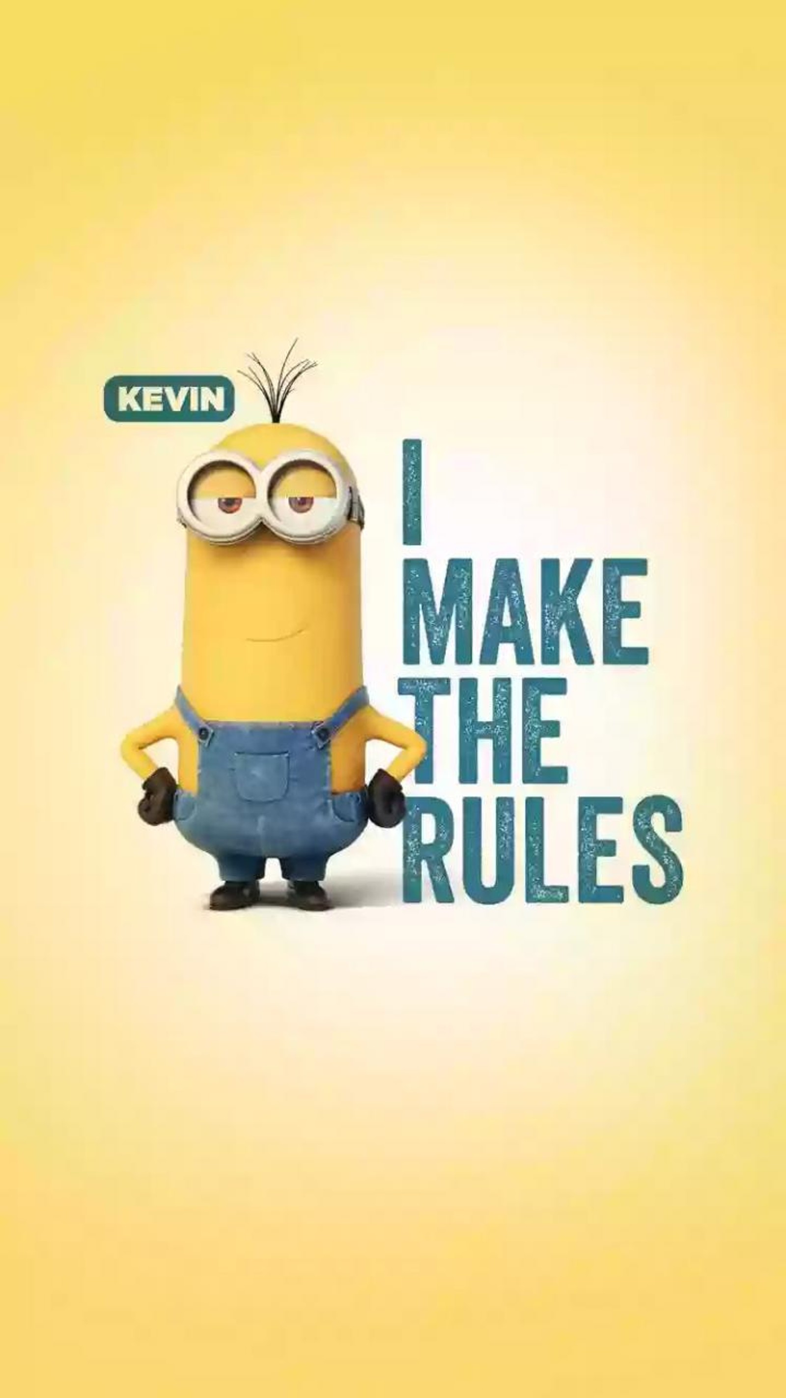 Un cartel amarillo con un minion sosteniendo un cartel que dice 'yo hago las reglas' (caricatura, comedia, entretenimiento, divertido, minion)