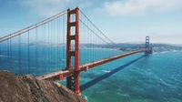 Golden Gate Bridge: Ein majestätisches Wahrzeichen, das Land und Meer verbindet