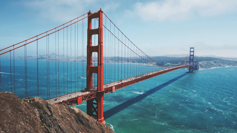 Вид на мост золотые ворота с вершины холма (мост золотые ворота, golden gate bridge, отдых, путешествие, достопримечательность)