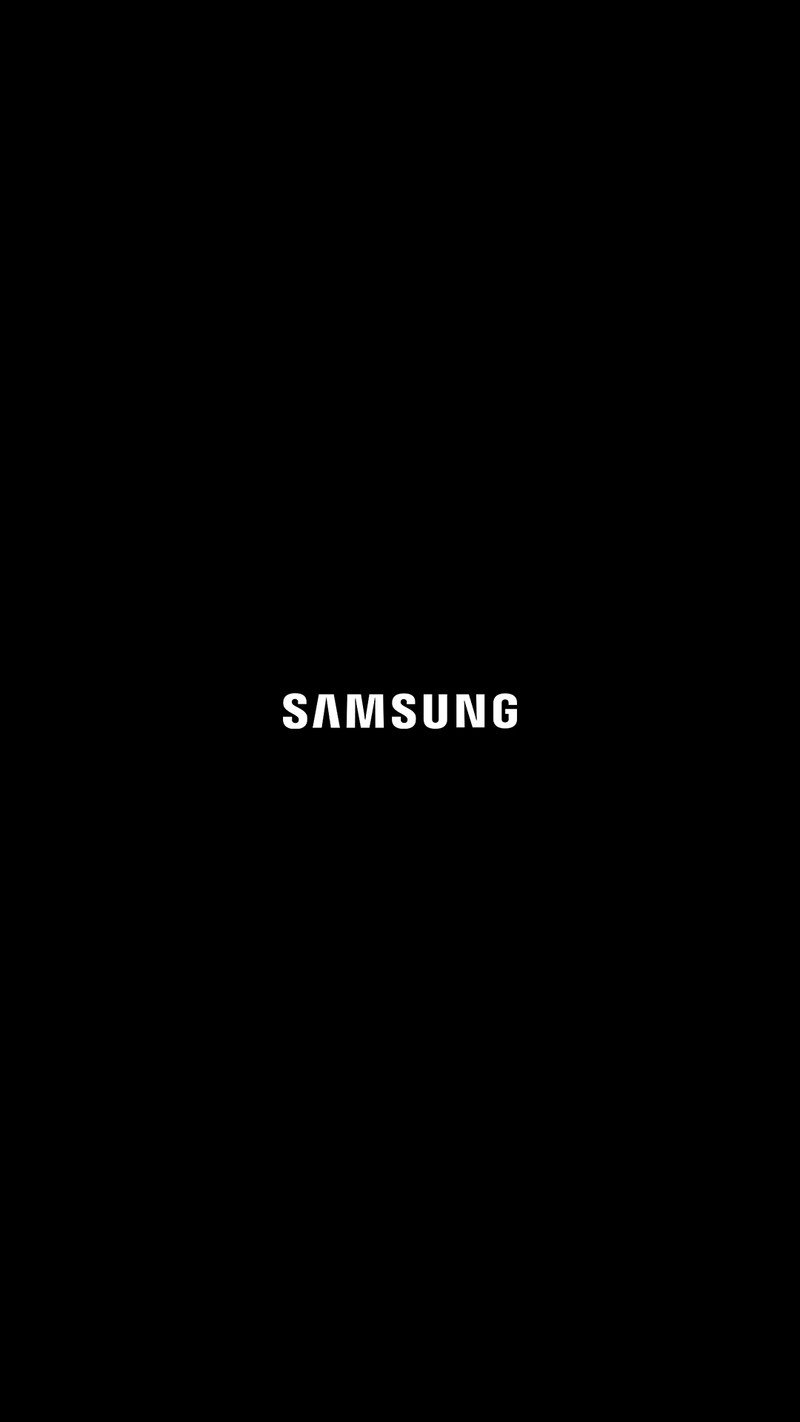 Крупный план черного телефона samsung с надписью samsung на нем (2017, чёрный, край, галактика, логотип)