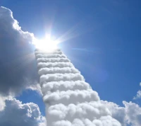 Ascension vers la Lumière : Un Escalier de Nuages Atteignant le Soleil