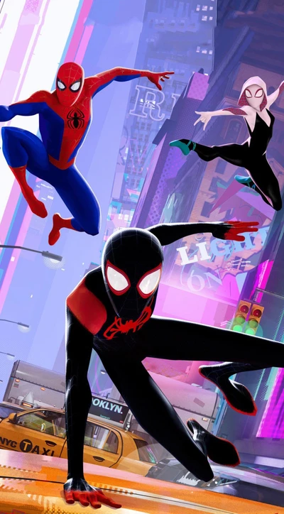 Trio dinâmico de pessoas-aranha em uma paisagem urbana neon