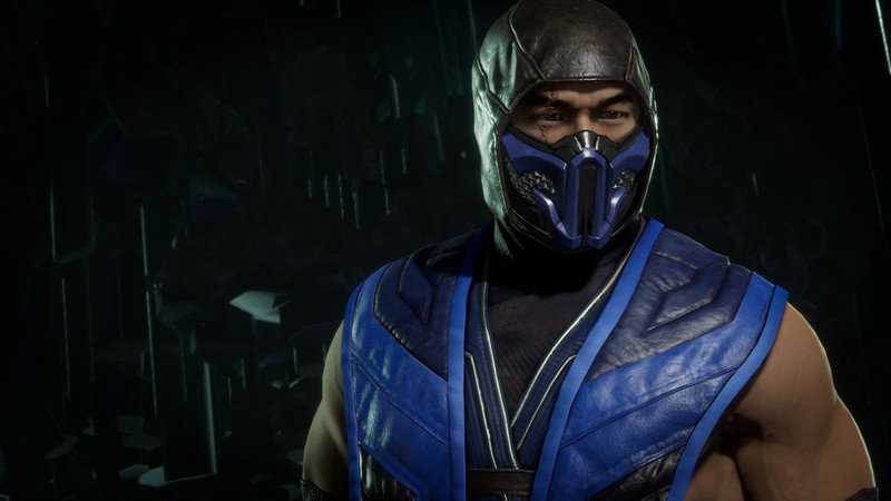 Крупный план мужчины в синем костюме и шлеме (sub zero, mortal kombat 11, видеоигра)