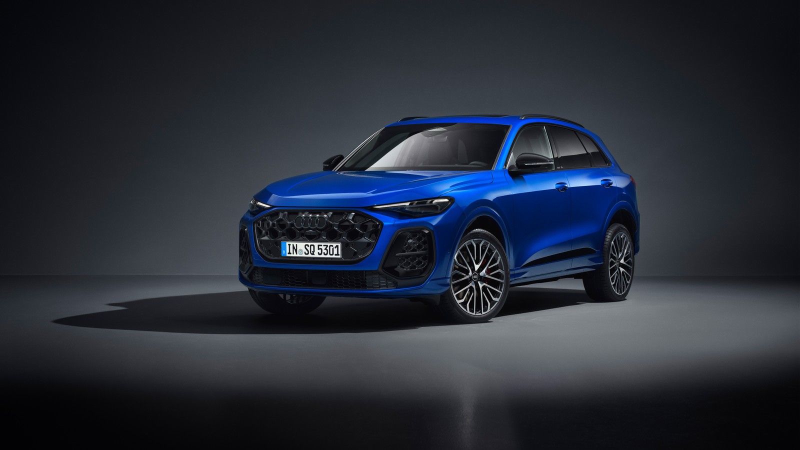 Скачать обои audi sq5 tfsi, 2025, 5k, 8k, машины