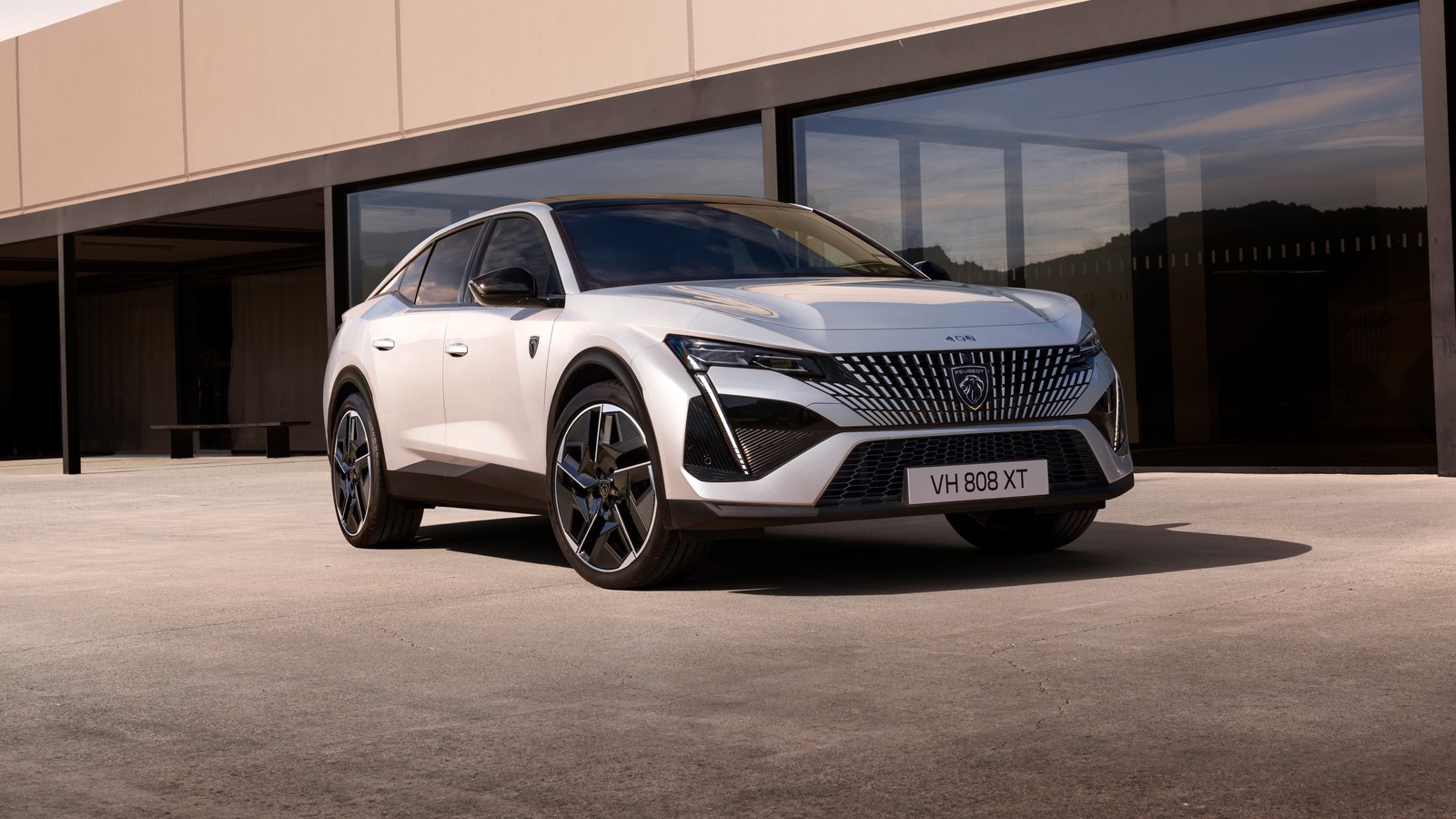 The new 2020 kia koro suv is parked outside a building (peugeot e 408 gt, 2024, electric cars, 5k, 8k)