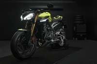 triumph street triple 765 moto2 edition, 2022, тёмный фон, черный темный, велосипеды