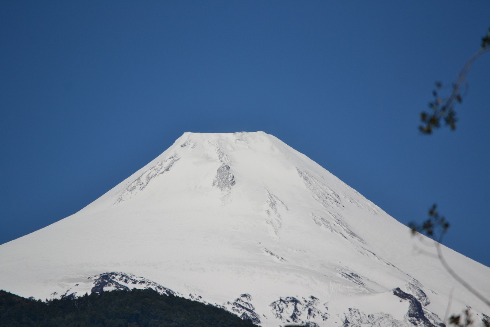 villarrica, volcano, mountain range, mountain, mountainous landforms wallpaper