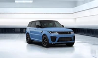 Range Rover Sport SVR Ultimate Edition 2021 en bleu frappant, sur fond moderne et minimaliste.