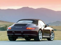 Porsche 911 Carrera S Convertible: Una mezcla de rendimiento y elegancia