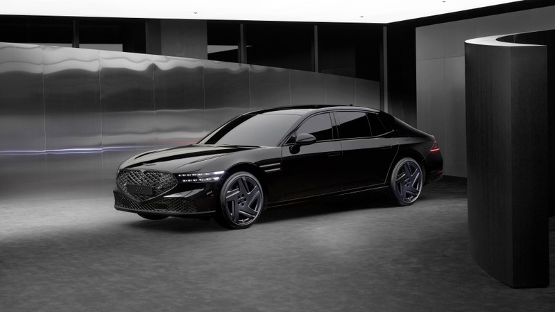 Крупный план черного автомобиля, припаркованного в гараже (genesis g90, черные автомобили, 2024, люксовый седан, 5k)