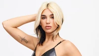 Dua Lipa: Impactante sesión de fotos rubia con estilo atrevido