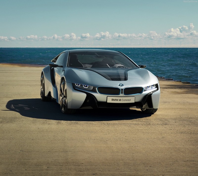 Концепт-кар bmw i8 на пляже с океаном на фоне (bmw, машины, концепт кар, i8, спортивные автомобили)