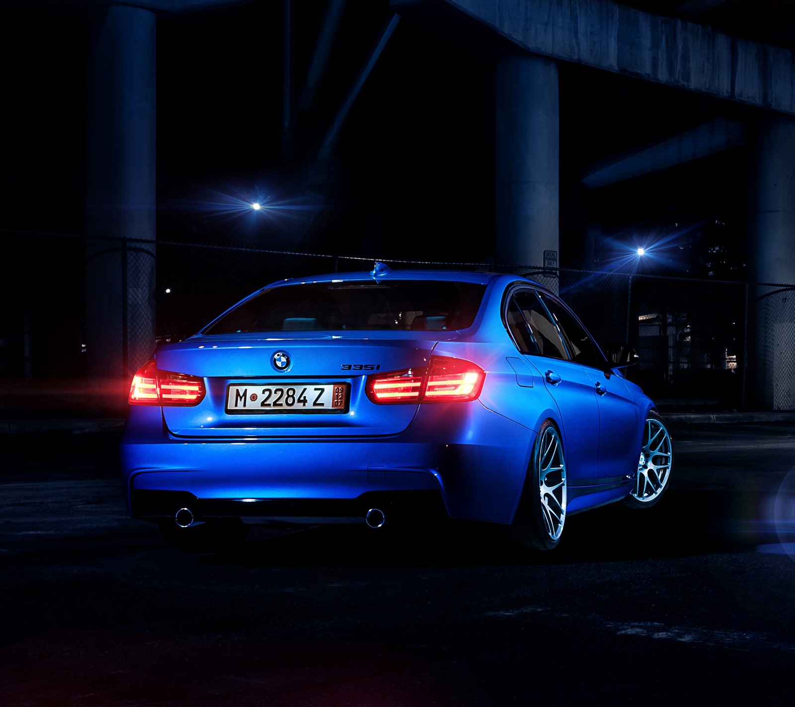 Arafed view of a blue bmw car parked in a parking lot (3 series, 335i, blue, bmw, f30)