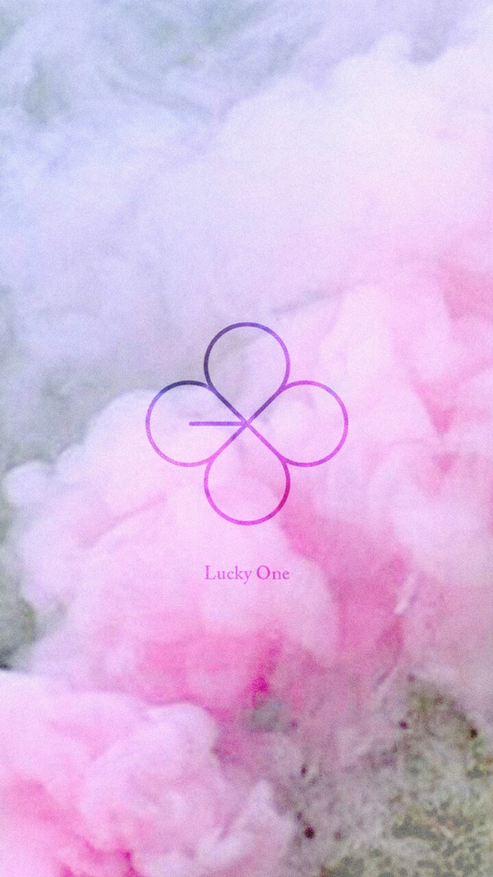 Hay una nube rosa con una flor en ella (exo, kpop)