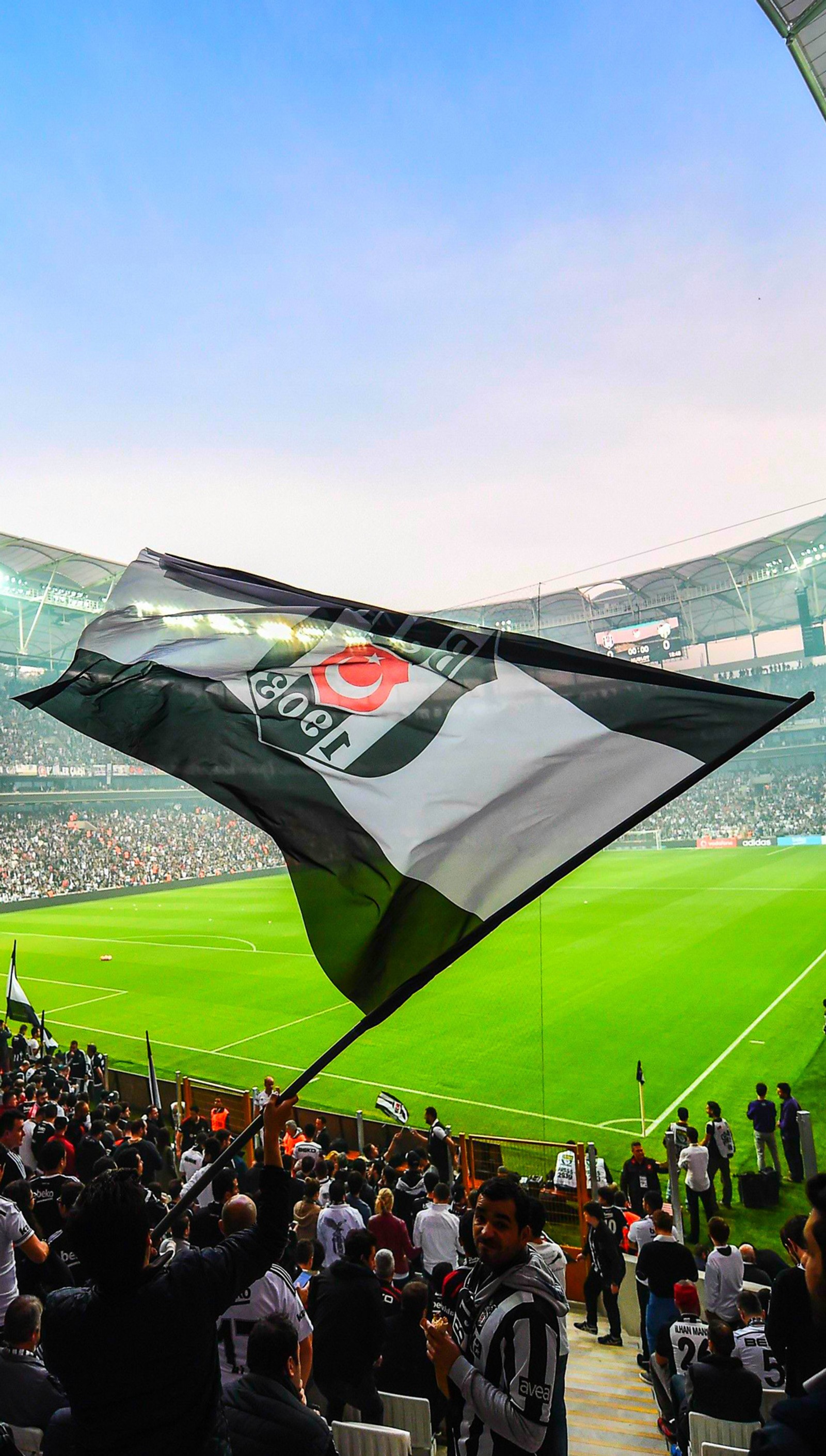 besiktas, bjk, karakartal, siyahbeyaz, vodafone Download Wallpaper