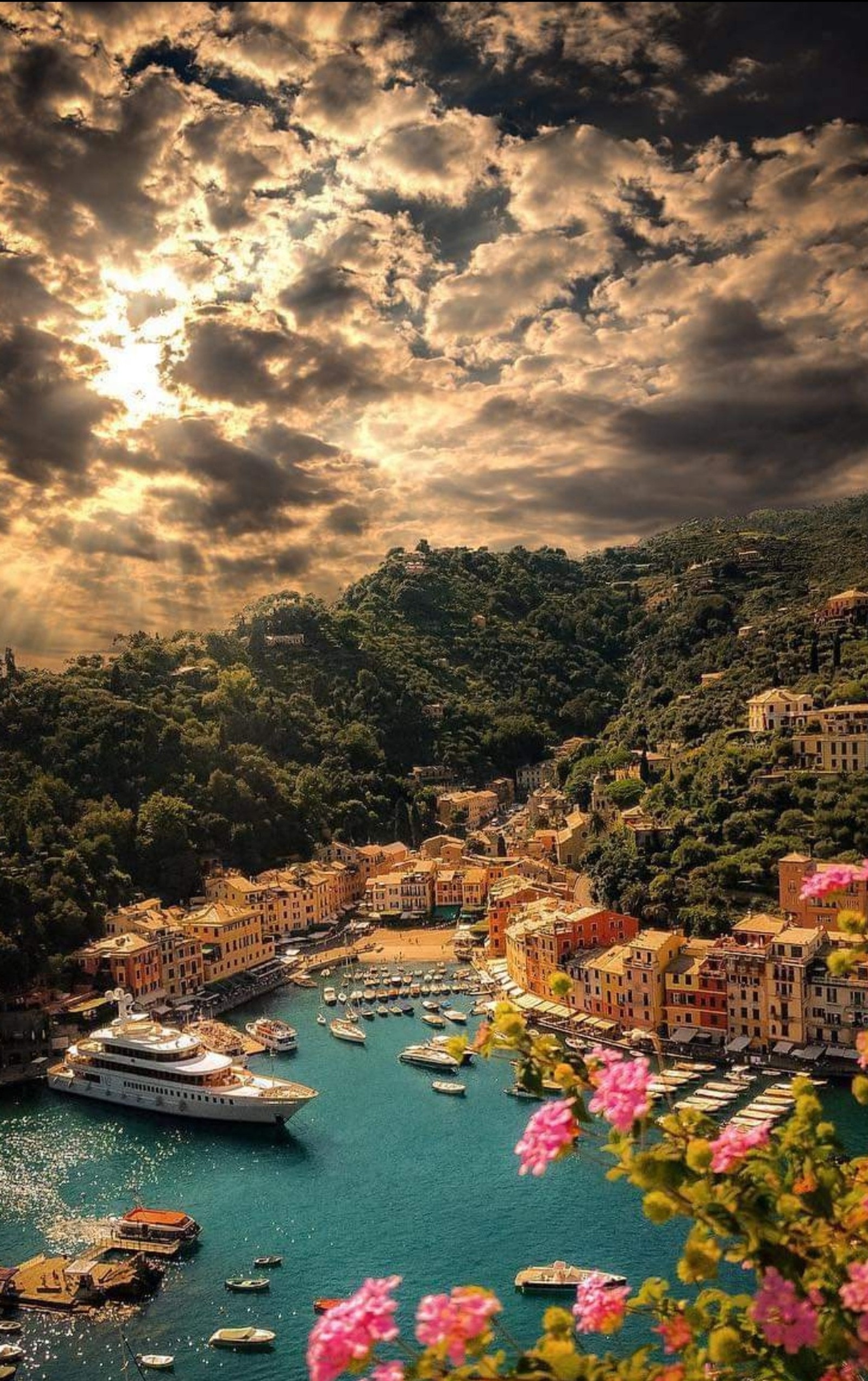 Arafed view of a harbor with boats and a cloudy sky (scenery, yacht, nature, italy, italia)