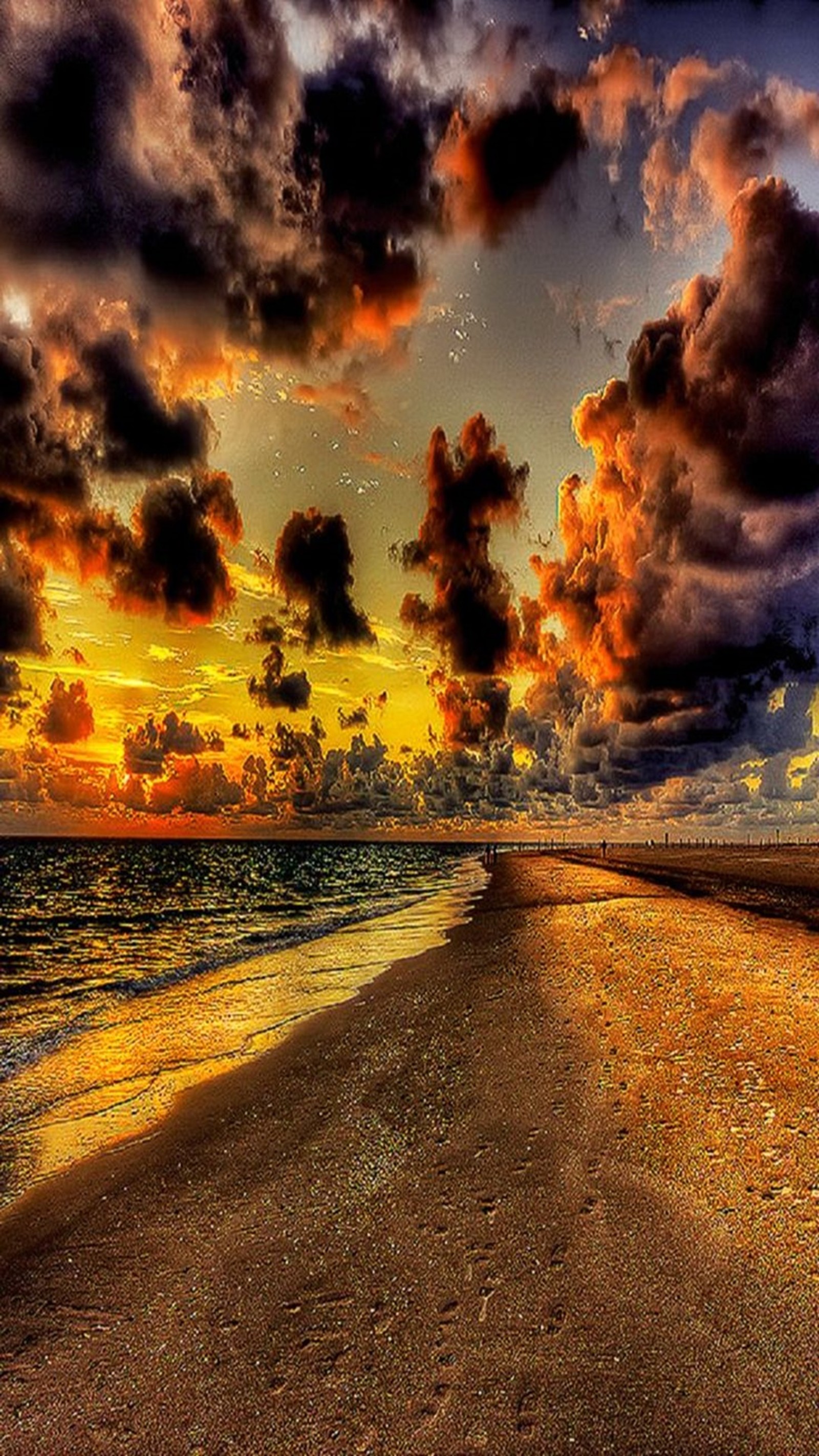 Sunset on the beach with clouds and water (summer, time)