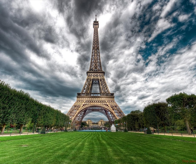 Вид на эйфелеву башню в париже, франция (париж, paris, удивление)