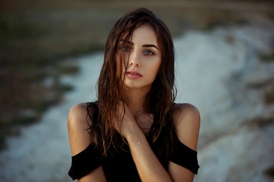 Beleza natural retrato de uma mulher com cabelo longo e castanho