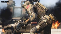 Figura de acción de un soldado con equipo táctico, empuñando un arma en una escena de combate dinámica de "Call of Duty: Black Ops III", en medio de explosiones y vehículos militares.