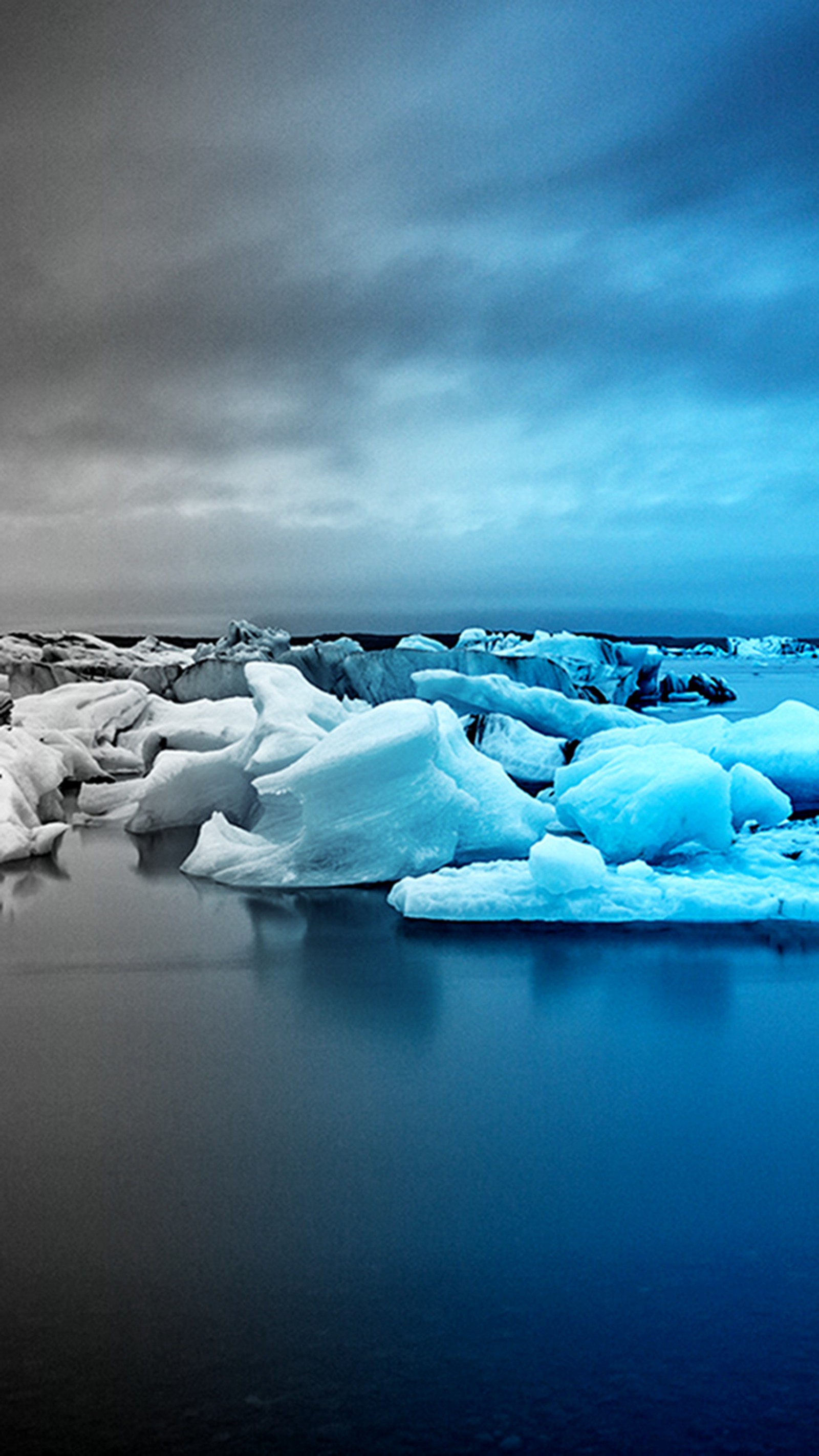 Lade blau, eis Hintergrund herunter