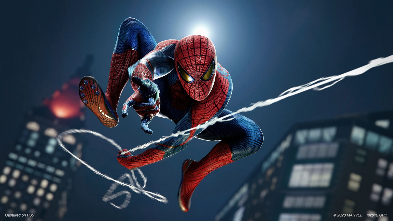 Spider-man dans la ville la nuit (marvels spider man, remasterisé, playstation 5, jeux 2020, 2020 games)